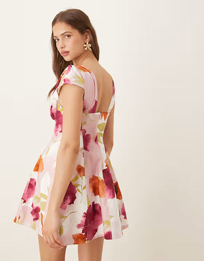 DESIGN STRUCTURED BUST SEAM DETAIL CAP SLEEVE MINI DRESS